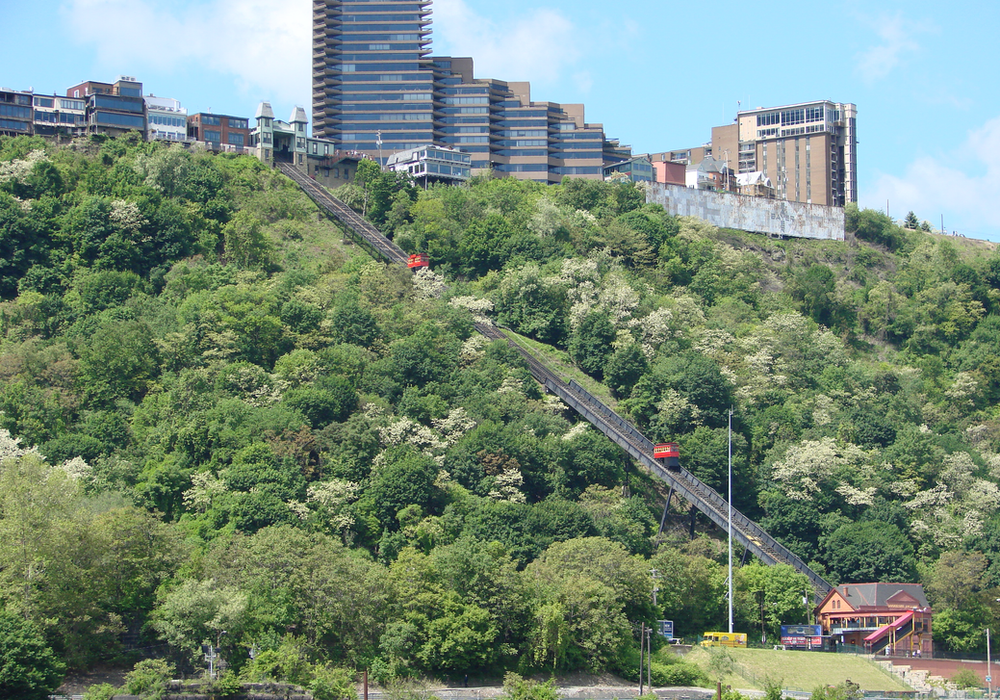 Maintaining Roofs In Pittsburgh's Mount Washington: A Seasonal Guide 