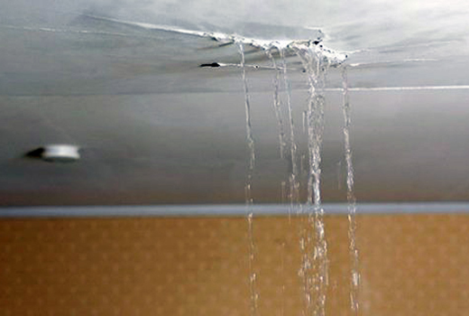 Leak in roof in Pittsburgh, PA