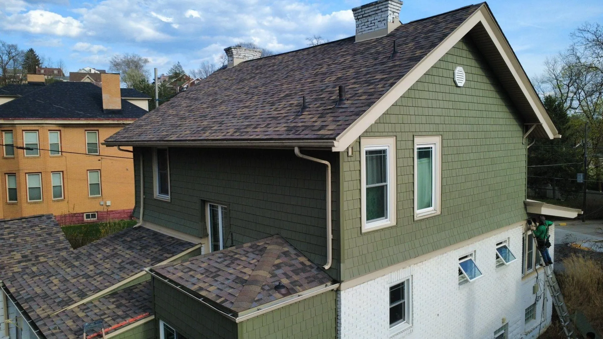 New shingle roof installed by Malick Brothers Exteriors in the Pittsburgh area
