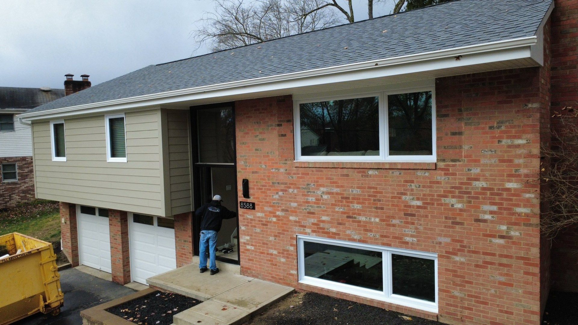 New siding, soffit, and fascia installed by Malick Brothers Exteriors in the Pittsburgh area